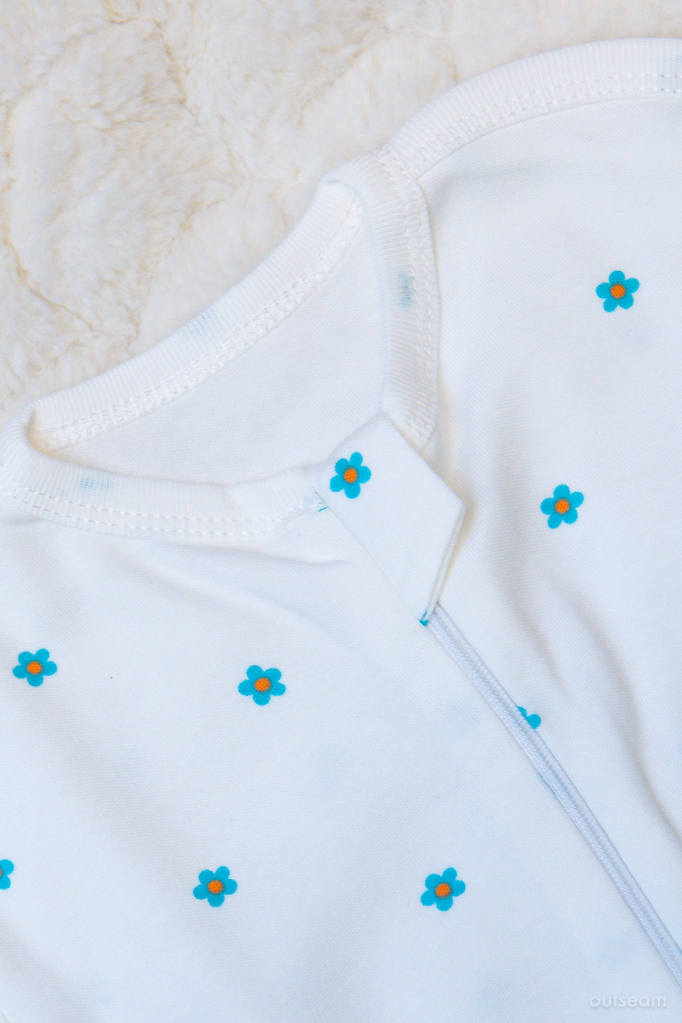 Outseam Newborn Sleep Cocoon Flower — detail view 2
